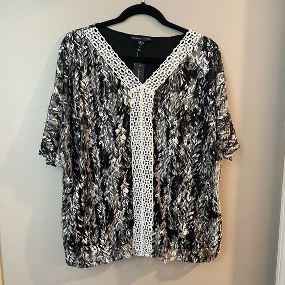 NWT Adrienne Vittadini Lace Top XL - Picture 1 of 6